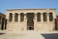 Horustempel in Edfu mit dem grÃ¶Ãten Pylon nach demjenigen von Karnak
